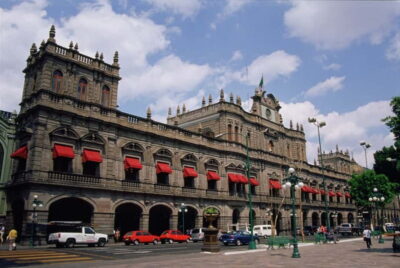 Puebla Architecture Walking Tour - Starting at Puebla’s main square: your orientation shortcut