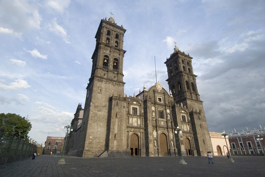 Puebla Architecture Walking Tour - Rosario Chapel: gilded stucco and the Mexican Baroque wow factor