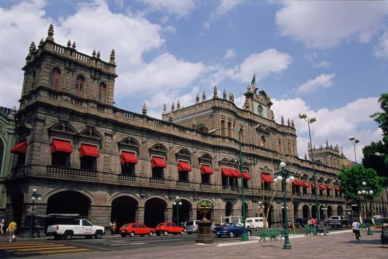 Puebla Architecture Walking Tour - Starting at Puebla’s main square: your orientation shortcut