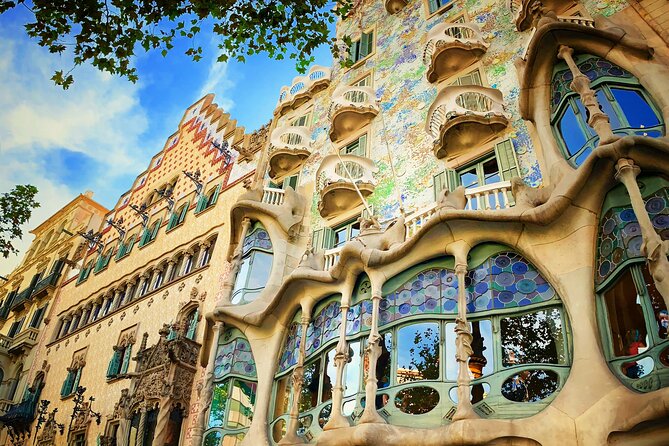 Ramblas, Old Town, Gothic and Gaudi Architecture Walking Tour - Key reasons this walk works