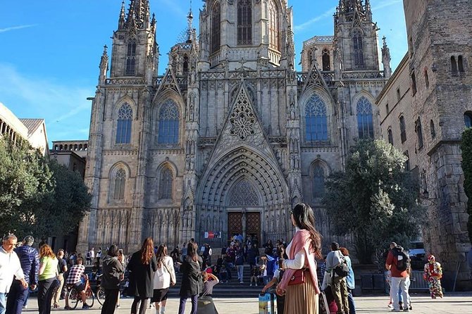 Ramblas, Old Town, Gothic and Gaudi Architecture Walking Tour - Plaça Sant Felip Neri: the square you didn’t know you needed
