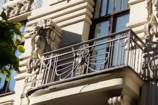 Riga Art Nouveau walking tour - Alberta Iela: where the Art Nouveau story really shows up