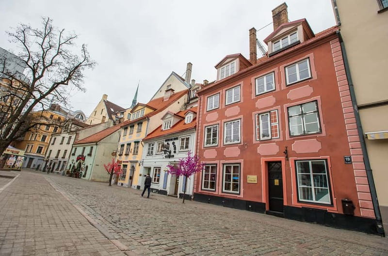 Riga's Old Center and Art Nouveau Tour - Private Group and Pickup in Riga Old Town: Practical Tips That Help
