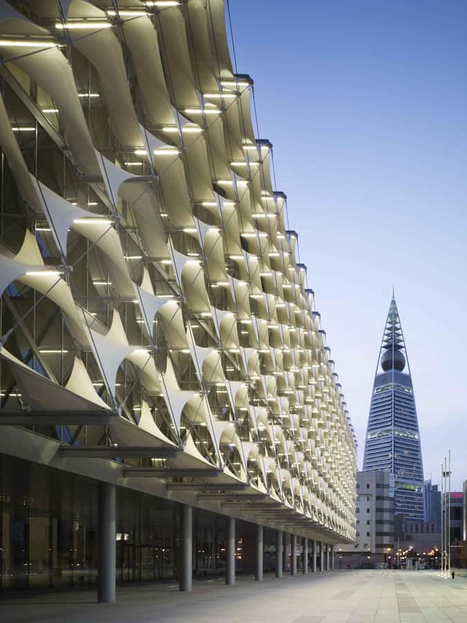 Riyadh: King Fahad National Library Guided Tour - The Exterior Story: Why the Cuboid Feels Intentional