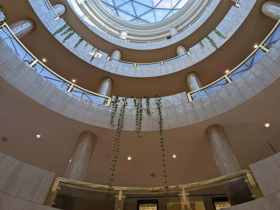 Riyadh: King Fahad National Library Guided Tour - Inside the Library: 2.5 Million Sources, Explained for Real People
