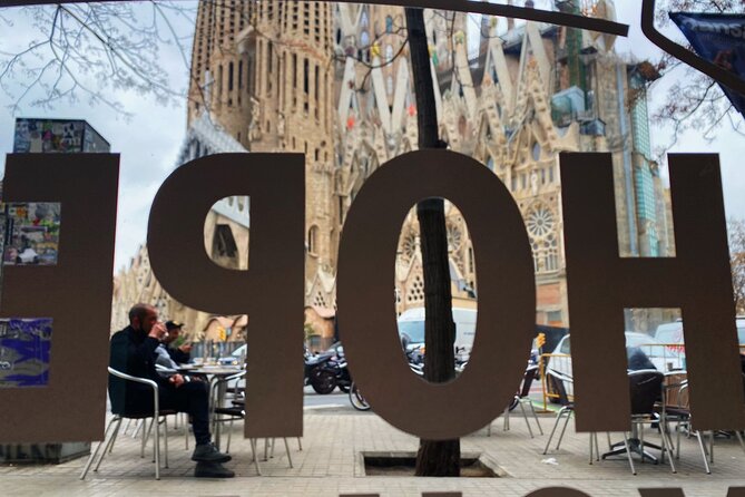 Sagrada Familia Private Tour - Unlock the mysteries of Gaudi - Park Güell: the chair-to-city story (and why it matters)