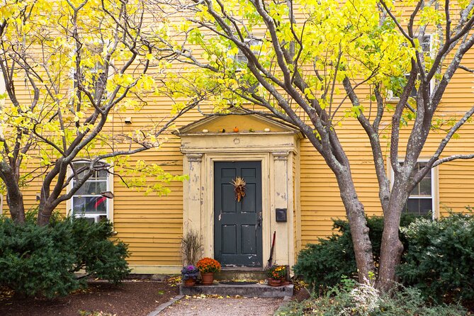 Salem Merchants and Mansions Guided Architecture Walking Tour - Peabody Essex Museum From the Outside, Then Witch City Mall and the Bewitched Statue