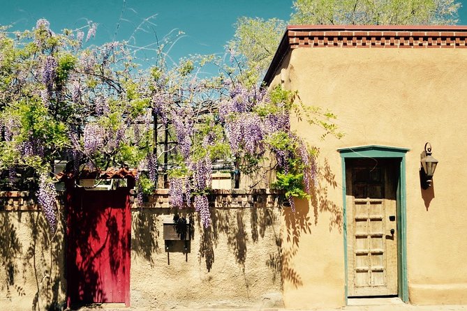 Santa Fe Architectural Walking Tour - The guide factor: story-led architecture, not just facts