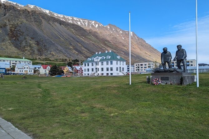 Self-Guided Tour of Ísafjörður: Art, History, and Architecture - Jónsgarður Park and the Whalebone Arch photo stop