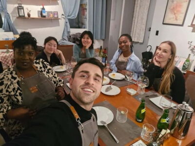 Seoul: Small Group Art & Architecture Guided Tour w/ Dinner - Seochon West of Gyeongbokgung Palace: Contemporary Art in a Real Neighborhood