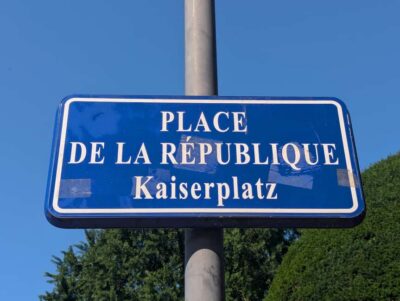 Strasbourg : Neustadt Architecture Walking Tour - Where You Meet: Republic Square and the Bretzel&Fun Guide