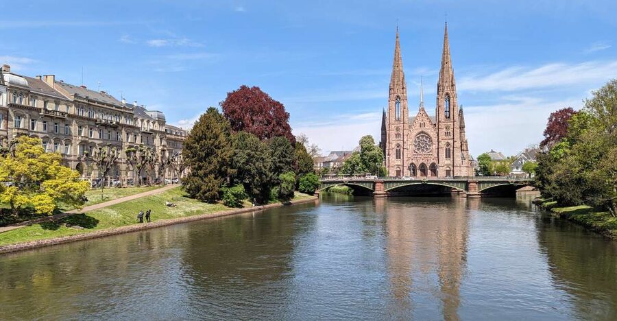 Strasbourg : Neustadt Architecture Walking Tour - Rain, Shoes, and Photo-Ready Timing