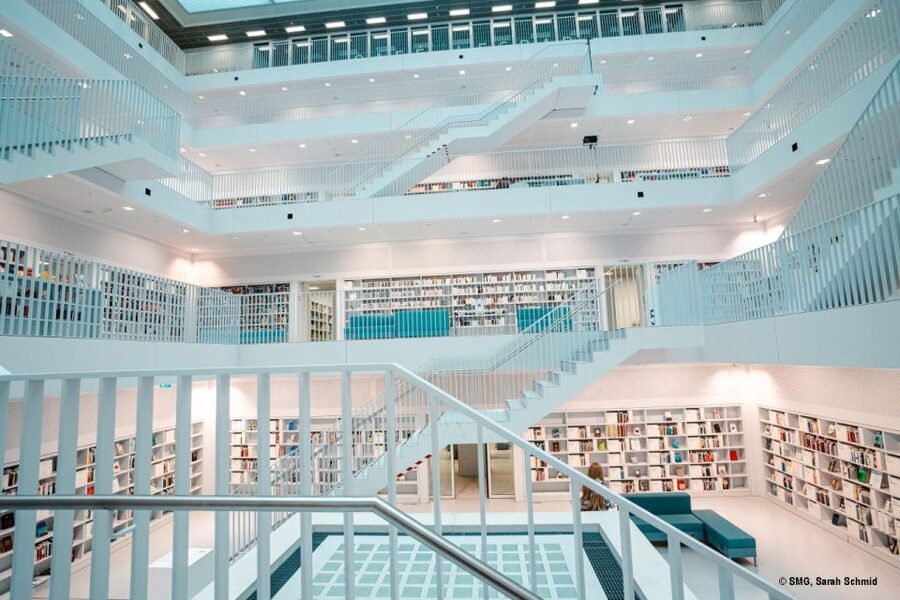 Stuttgart city library - an architectural tour - Finding the entrance opposite Milaneo (and starting in the right place)
