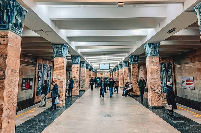 Tashkent Soviet Architecture (Modernism) and Subway station tour. - Independence Square and the Palace of Duke Romanov