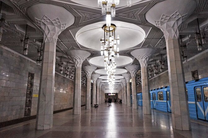 Tashkent Soviet Architecture (Modernism) and Subway station tour. - Chorsu Bazaar Food Stalls: A Real-Life Break From Architecture