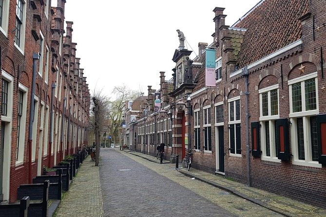 The rise of Haarlem: Culture, History, Art and Architecture Walking Tour - The hofjes: why Haarlem’s almshouse courtyards still feel special