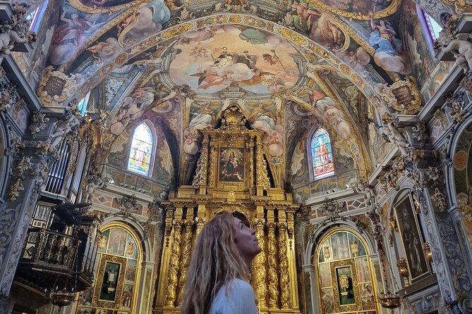 Valencia: Art & Architecture Guided Tour with Monuments Tickets - La Lonja de la Seda: UNESCO Gothic built for trade power