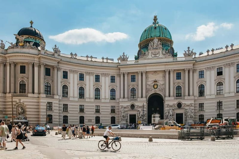 Vienna: Spanish Riding School Guided Architectural Tour - Guides set the tone: Petra, Si Si, and Izabel