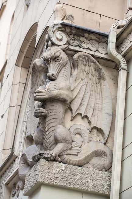 Walking Tour of Riga's Beautiful Art Nouveau Architecture - What makes the tour reviews shine: guide energy and clear stories