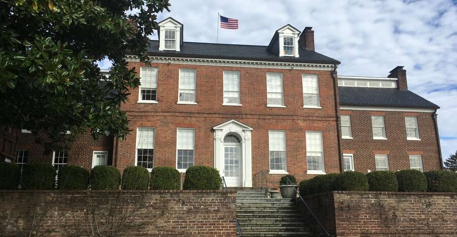 Washington, DC: Georgetown Architecture Walking Tour - Grafton Tyler Double House, Christ Episcopal Church, and the Tavern Pivot